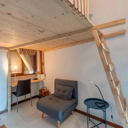 Lägenhet Book House A Lecce