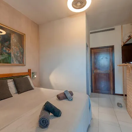 Book House A Lejlighed Lecce