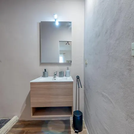 Book House A Apartment