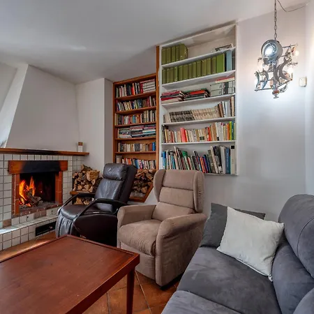 Book House A Apartmán