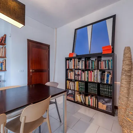 Apartamento Book House A
