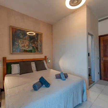 Book House A Appartement *