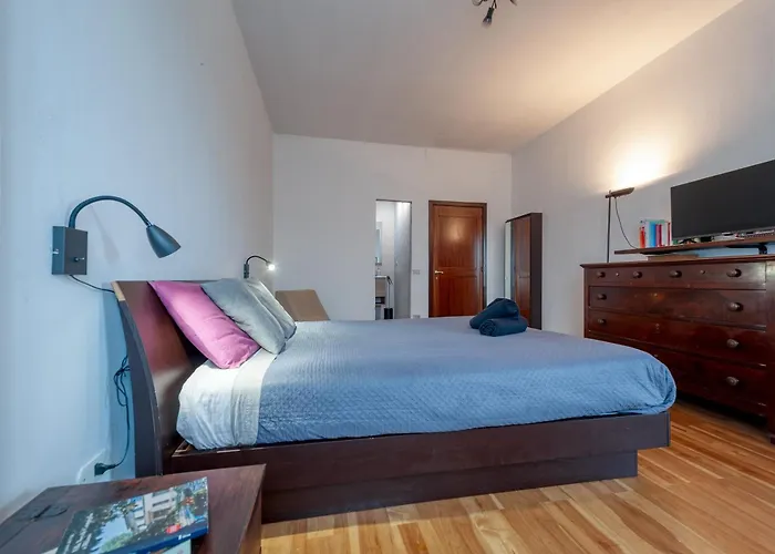 Book House A * Λέτσε